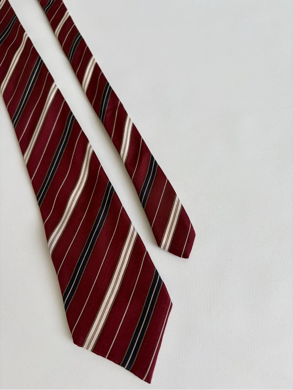 David Lawrence Men’s Burgundy Striped Tie